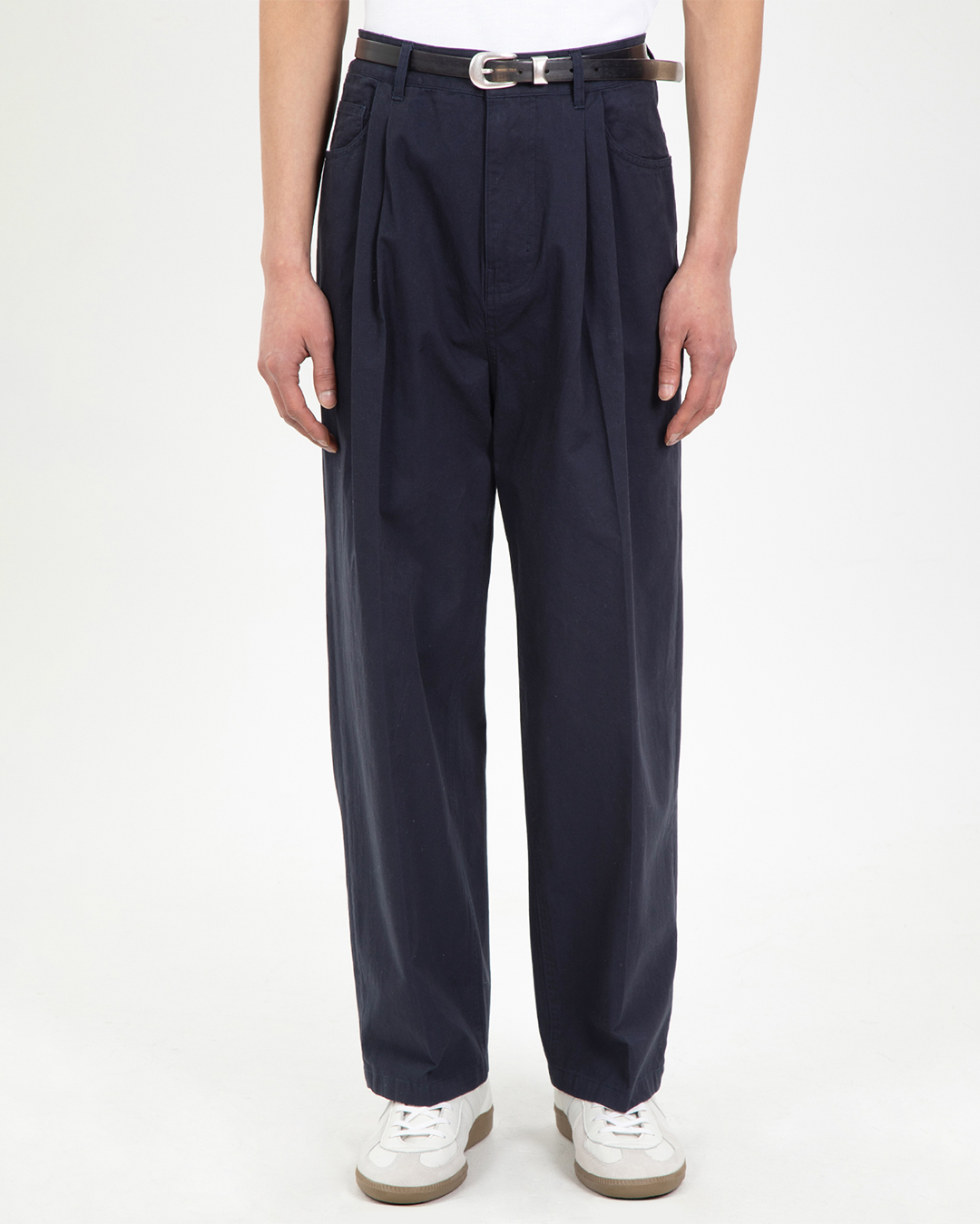 TWO TUCK WIDE PANTS (NAVY)